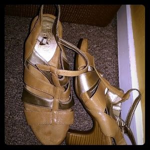 Aerosols heelrest shoes